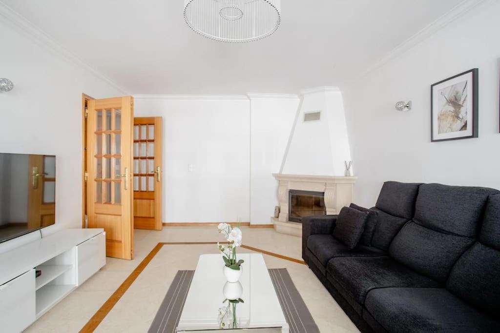 Apartamento Em Lisboa, Perto De Sintra Fontainhas  エクステリア 写真